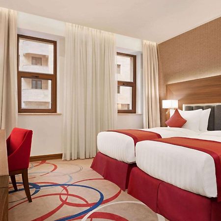 รามาดา โฮเต็ล แอนด์ สวีท บาย วินด์แฮม เยเรวัน Hotel เยเรวาน ภายนอก รูปภาพ