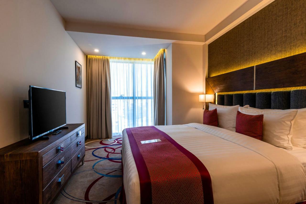 รามาดา โฮเต็ล แอนด์ สวีท บาย วินด์แฮม เยเรวัน Hotel เยเรวาน ภายนอก รูปภาพ