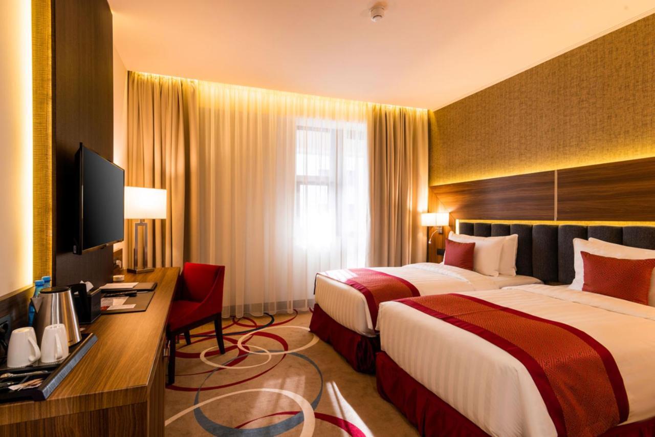 รามาดา โฮเต็ล แอนด์ สวีท บาย วินด์แฮม เยเรวัน Hotel เยเรวาน ภายนอก รูปภาพ